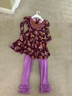 Girls Matilda Jane Burgundy Floral Tunic with NWT Purple Leggings